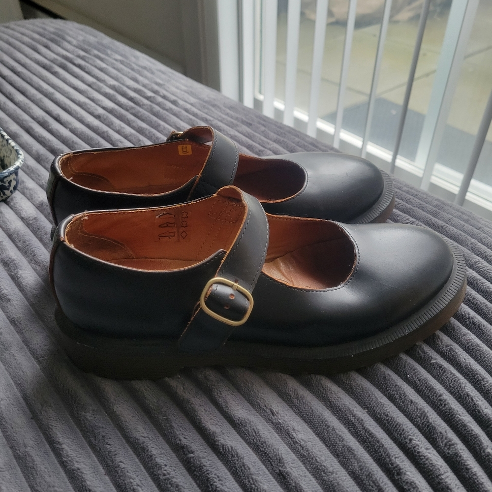 Dr. MARTENS Classic Black women's Mary Jane Shoes